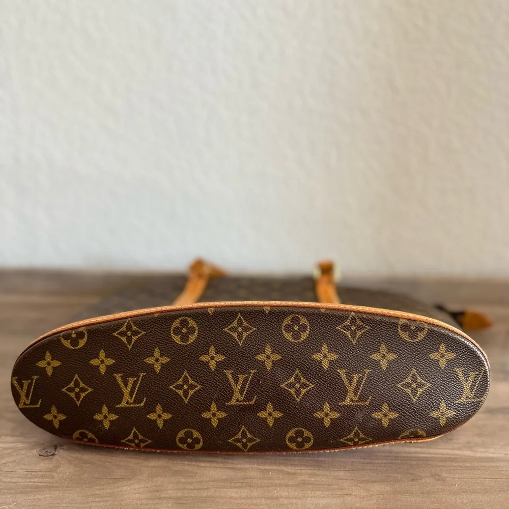 Louis Vuitton Babylone Tote - Picture 7 of 10